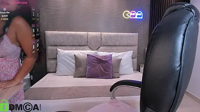 Snapshot of Dulcecooper1 chatting on 05-23-26, 12:09 Dulcecooper1 online show from 05-23-26, 12:09