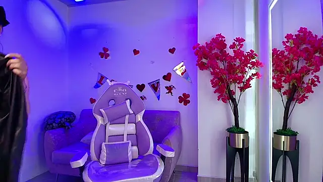 Alanna  scott online show from 02-19-26, 03:35