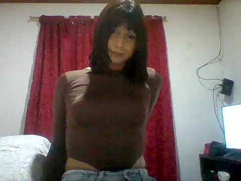 lucyscay  online show from 04-11-26, 02:38