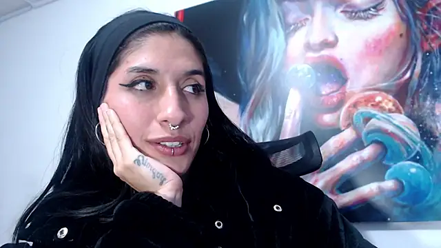 FRANCESCA LOVE  online show from 06-18-26, 09:14