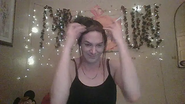 sillymillie4 online show from 04-21-26, 12:23