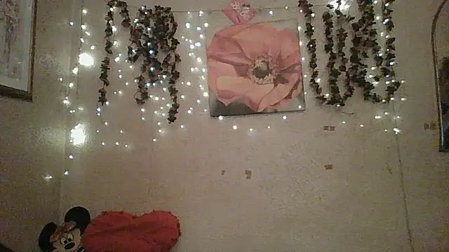 sillymillie4 online show from 04-24-26, 05:21