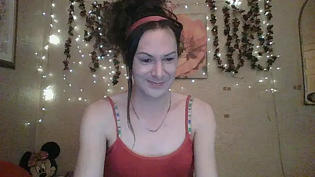 Snapshot of sillymillie4 chatting on 05-04-26, 07:04 sillymillie4 online show from 05-04-26, 07:04