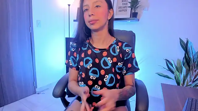 Snapshot of Eleanor_Park_ chatting on 05-12-26, 04:09 Eleanor Park online show from 05-12-26, 04:09
