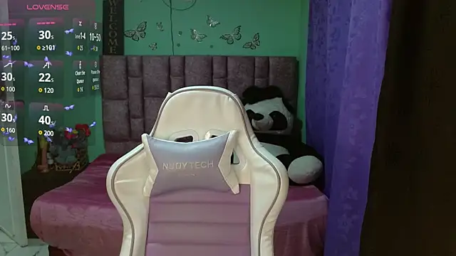 camhot    online show from 04-03-26, 02:31