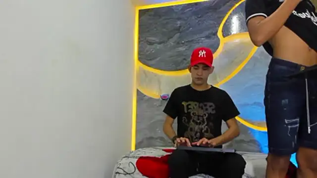 couplehot sex  online show from 02-26-26, 04:00