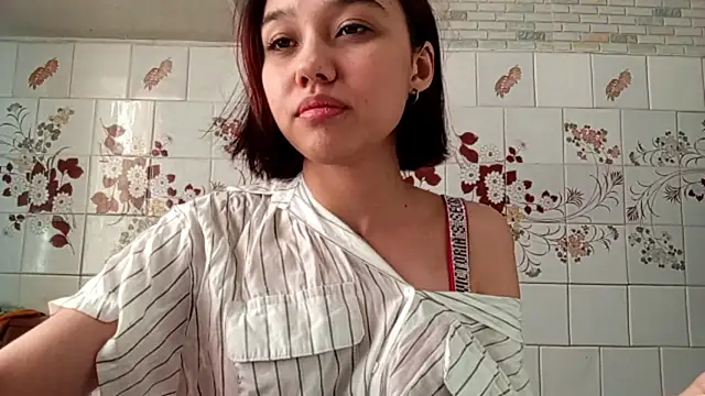 AnnettaBelsito online show from 04-22-26, 01:12