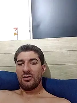 Snapshot of Camilo696903 chatting on 06-06-26, 03:11 Camilo696903 online show from 06-06-26, 03:11