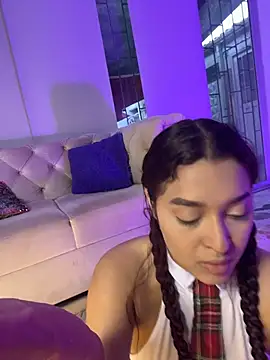 Emily Harpeer online show from 07-11-26, 11:46