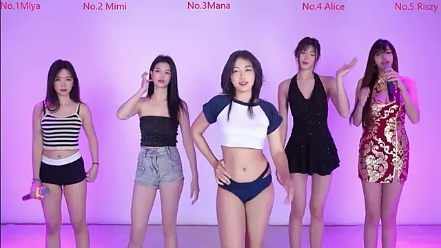 Velvet-girl online show from 02-15-26, 10:25