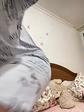 Amber Sinn online show from 03-18-26, 08:01