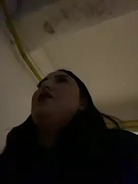 Amber Sinn online show from 05-12-26, 01:03