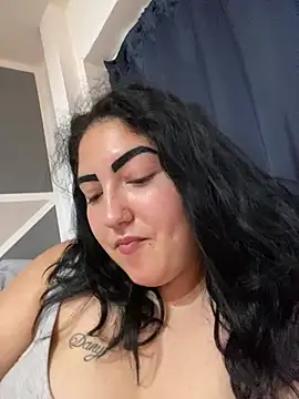 Amber Sinn online show from 07-30-26, 03:44