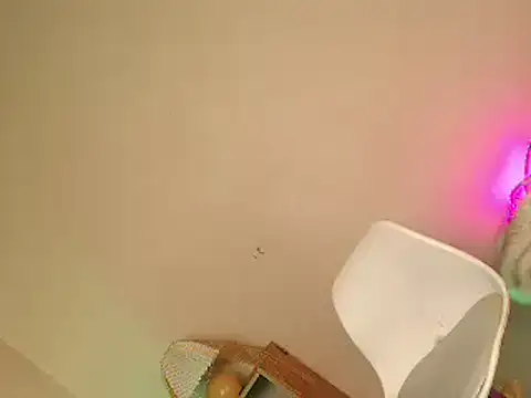 BitchWithTaste online show from 03-06-26, 10:17