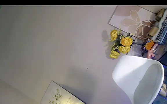 BitchWithTaste online show from 04-10-26, 10:14