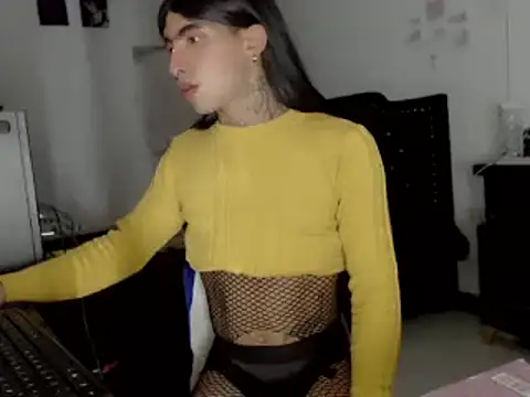 nebullax mcqueen online show from 02-15-26, 02:47