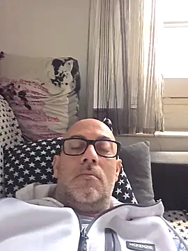 Snapshot of pareja47 chatting on 04-07-26, 08:59 pareja47 online show from 04-07-26, 08:59