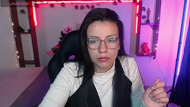 QueenRose94 online show from 03-18-26, 12:19