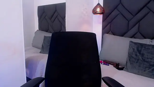 Cataleya marinn online show from 04-04-26, 10:18