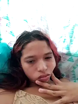 Snapshot of Camiilitha18 chatting on 02-12-26, 03:18 Camiilitha18 online show from 02-12-26, 03:18
