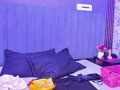 TiffanyDream8 online show from 04-16-26, 09:26