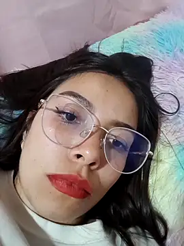 Snapshot of Ariana_Castillo__ chatting on 02-21-26, 02:01 Ariana Castillo online show from 02-21-26, 02:01