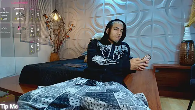 ItsZairen online show from 04-24-26, 04:59