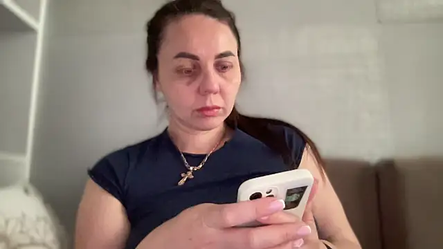 Snapshot of Darsy_Rox chatting on 06-03-26, 09:45 Darsy Rox online show from 06-03-26, 09:45