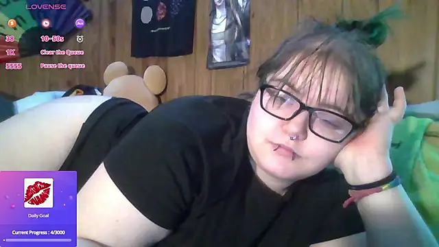 Snapshot of thatskarma chatting on 03-08-26, 09:13 thatskarma online show from 03-08-26, 09:13