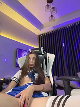 AnnyShore online show from 05-15-26, 11:45