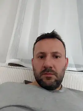 defaktor online show from 04-30-26, 03:29