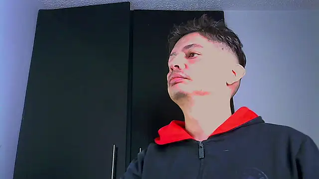 Snapshot of Thommas8a chatting on 02-14-26, 02:52 Thommas8a online show from 02-14-26, 02:52