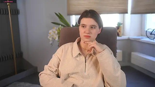 BelleHayton online show from 02-12-26, 11:27