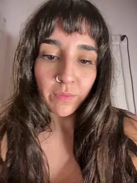 Latinaelisa online show from 06-27-26, 04:50