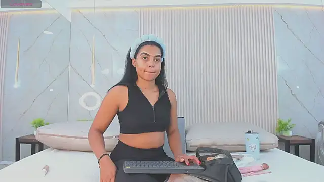 eva lain online show from 04-22-26, 11:34