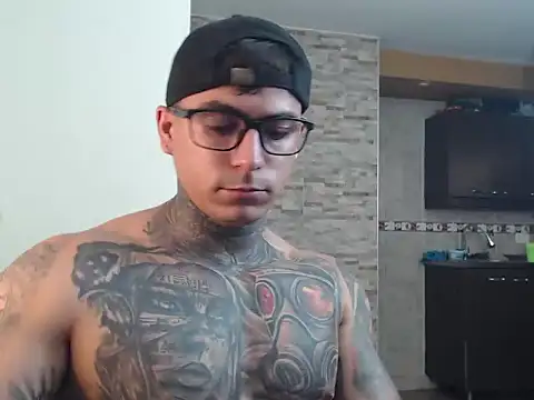 Snapshot of maxstrom111 chatting on 02-07-26, 05:38 maxstrom111 online show from 02-07-26, 05:38