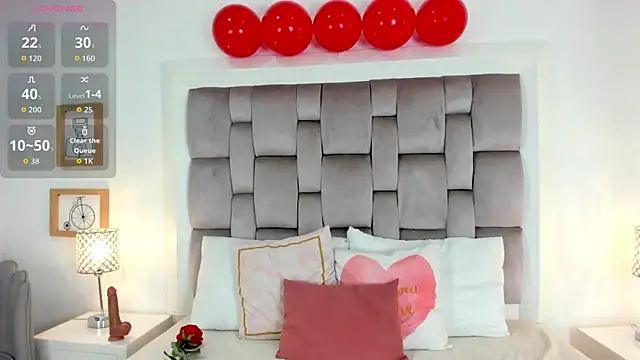 zharia lux 25 online show from 02-14-26, 11:40