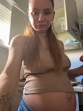 AlessiaandJay online show from 04-26-26, 08:01