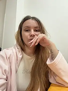 AlessiaandJay online show from 04-29-26, 05:30