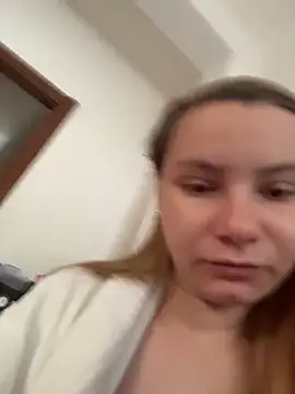 AlessiaandJay online show from 05-07-26, 08:31