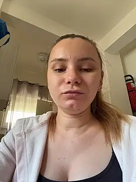 AlessiaandJay online show from 05-13-26, 12:13