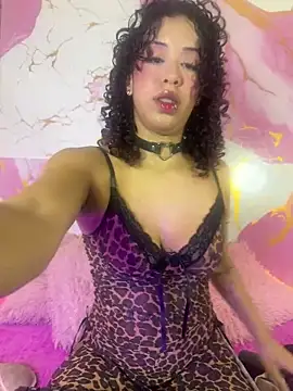 Snapshot of Woo_isDaphne chatting on 05-22-26, 10:59 Woo isDaphne online show from 05-22-26, 10:59