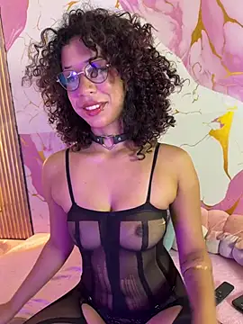 Snapshot of Woo_isDaphne chatting on 05-24-26, 10:59 Woo isDaphne online show from 05-24-26, 10:59