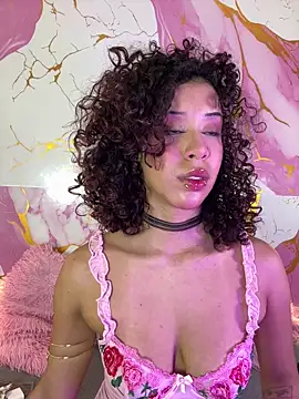 Snapshot of Woo_isDaphne chatting on 06-01-26, 10:55 Woo isDaphne online show from 06-01-26, 10:55