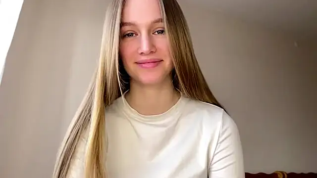 Snapshot of Viktoria_Vibes chatting on 04-26-26, 03:21 Viktoria Vibes online show from 04-26-26, 03:21