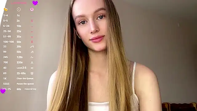 Snapshot of Viktoria_Vibes chatting on 04-28-26, 03:06 Viktoria Vibes online show from 04-28-26, 03:06