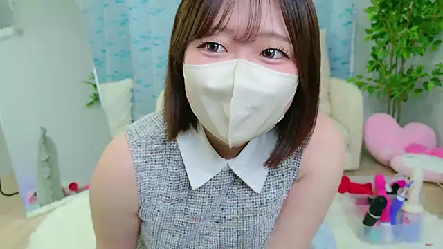 Snapshot of Saki_chanF chatting on 05-29-26, 05:27 Saki chanF online show from 05-29-26, 05:27