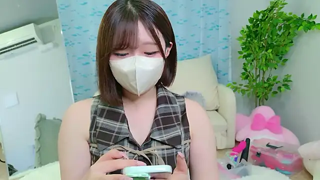 Snapshot of Saki_chanF chatting on 06-07-26, 04:05 Saki chanF online show from 06-07-26, 04:05