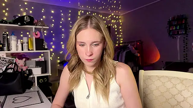 amily sunray online show from 03-15-26, 02:45