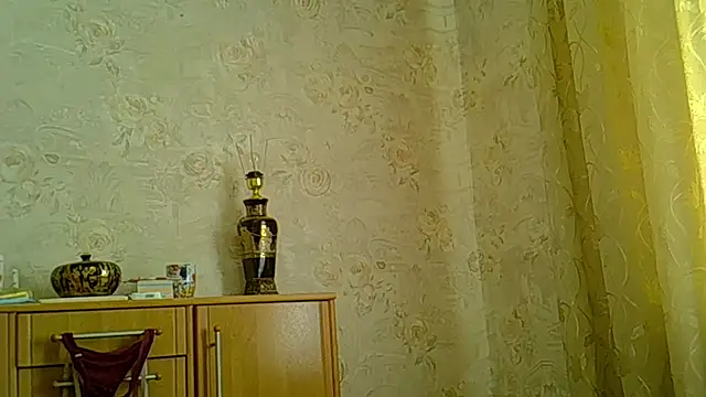 Snapshot of CurvyWild_Lady30 chatting on 06-29-26, 10:59 CurvyWild Lady30 online show from 06-29-26, 10:59